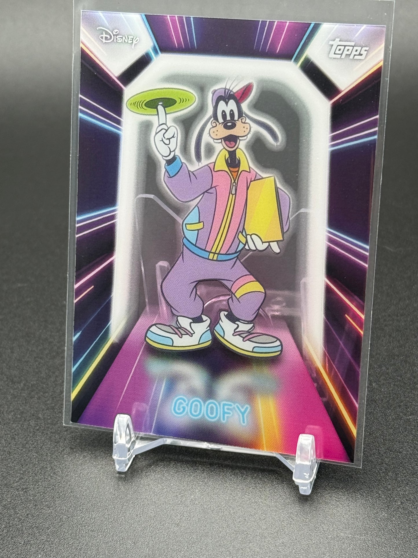 Topps 2026 Disney Neon Illuminated Neon Lights Mickey Mouse&Friends Insert Cards (Copy)
