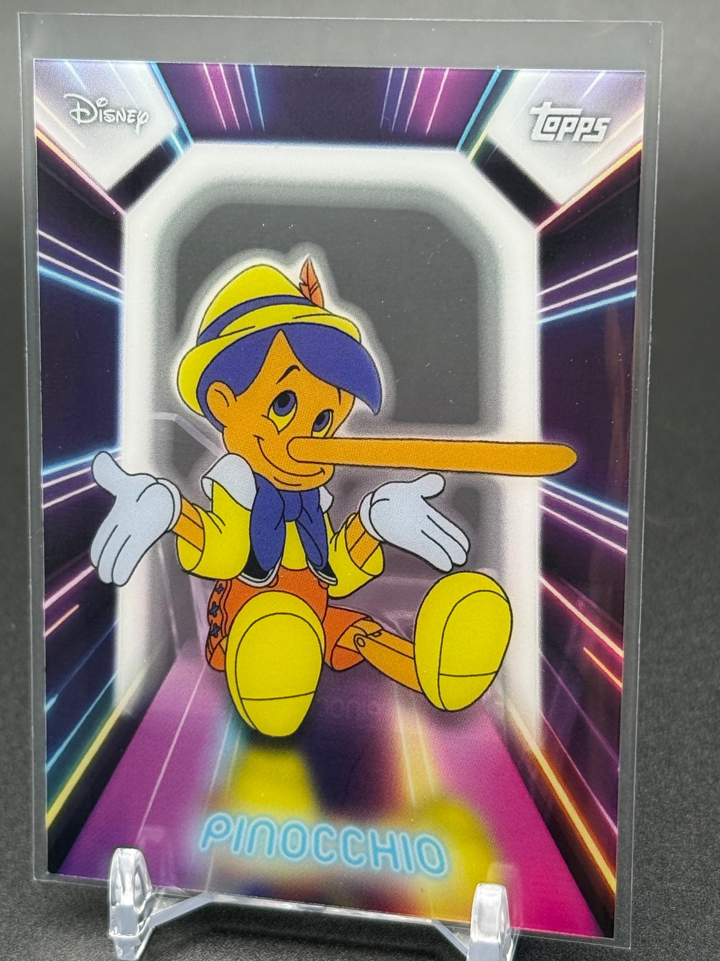 Topps 2026 Disney Neon Illuminated Neon Lights Mickey Mouse&Friends Insert Cards (Copy)