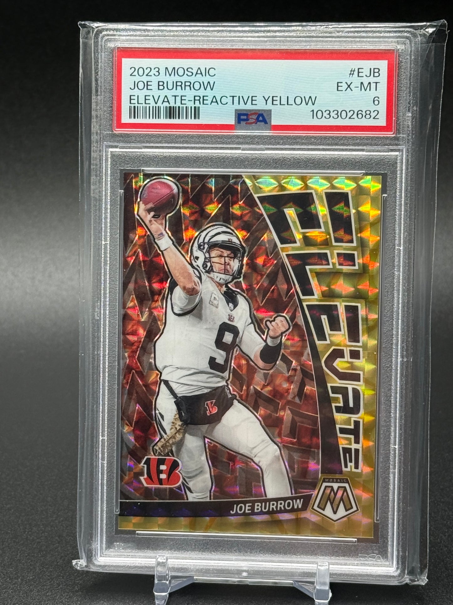 2023 Panini Mosaic Collection - Joe Burrow Elevate- Reactive Yellow 35/89  PSA 6